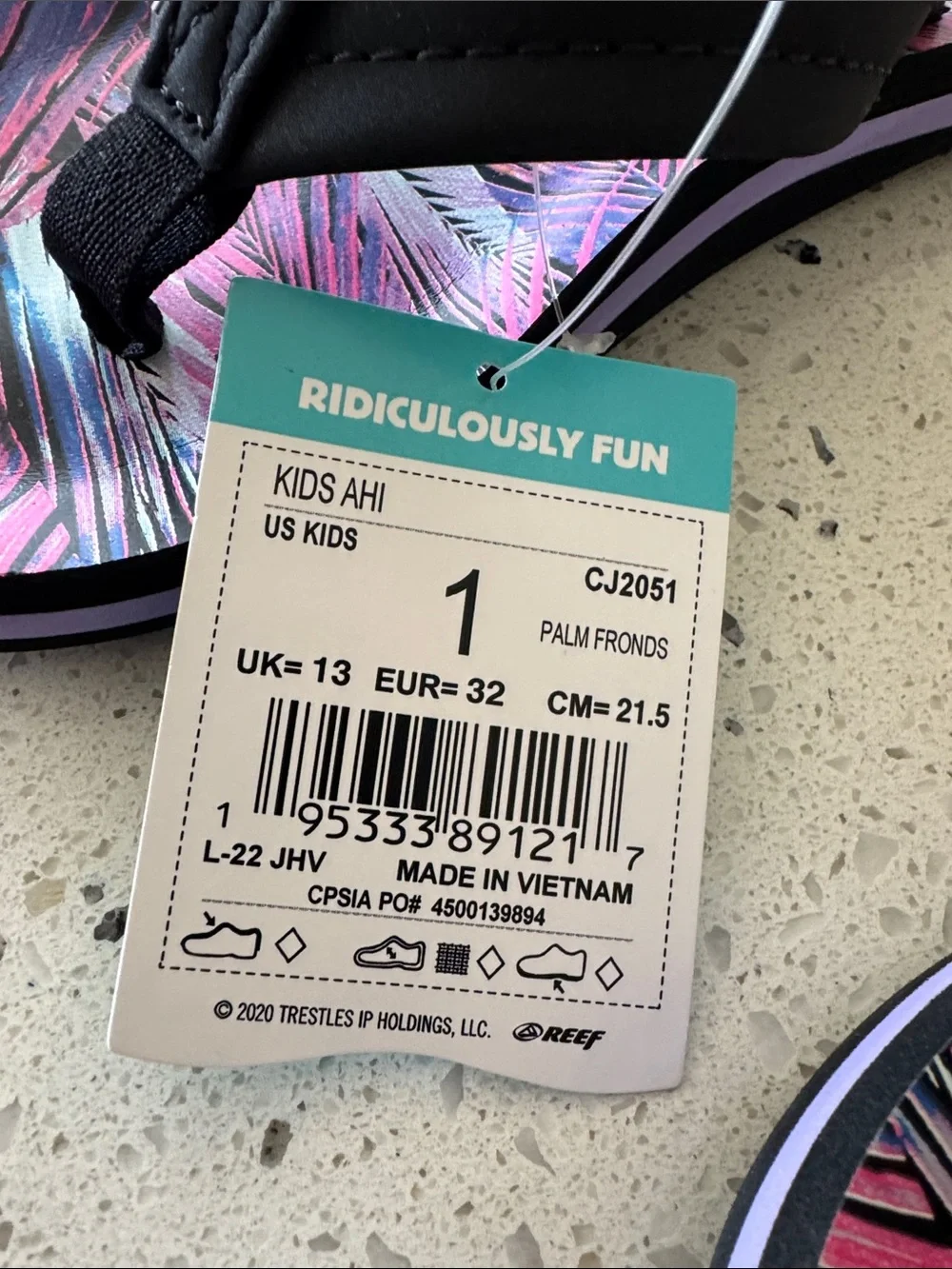 Reef Kids Palm Print Flip Flops - Pink, Blue, Black Casual Sandals Size 1 NWT